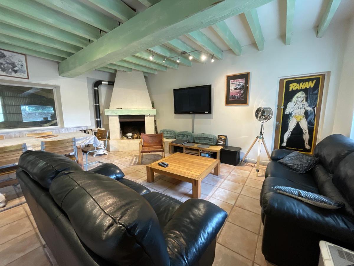Ferme Gite Equestre En Charente Confolens Exterior photo
